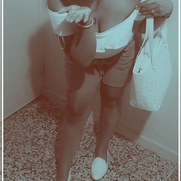 Off the shoulder optional - Picture 7 of 8